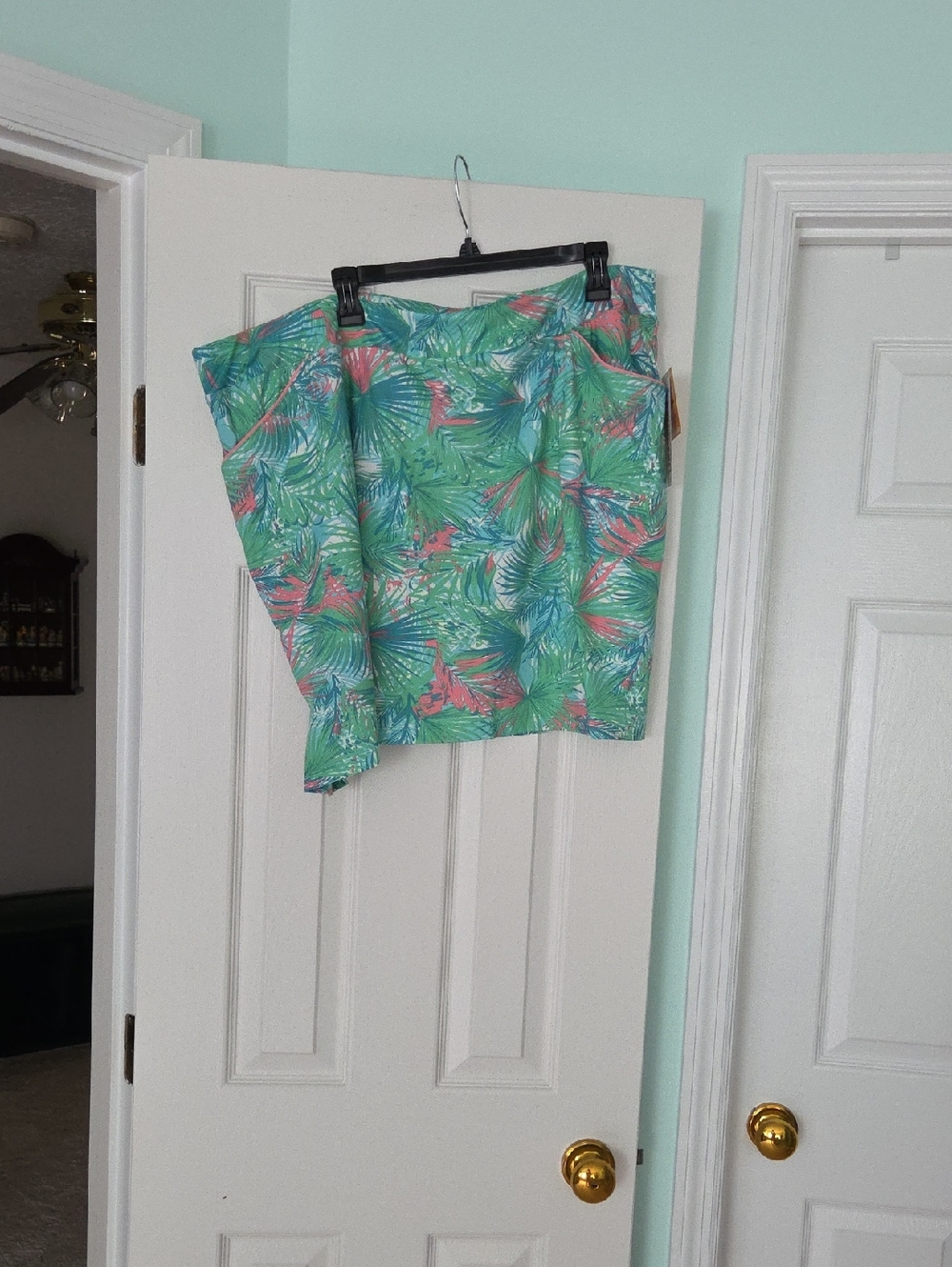 Ruby Rd. Tropical Palm Print Skort in Green and Pink